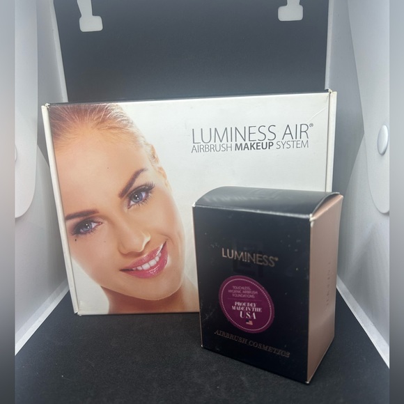 100 CSMTCS: Luminess Airbrush Makeup System